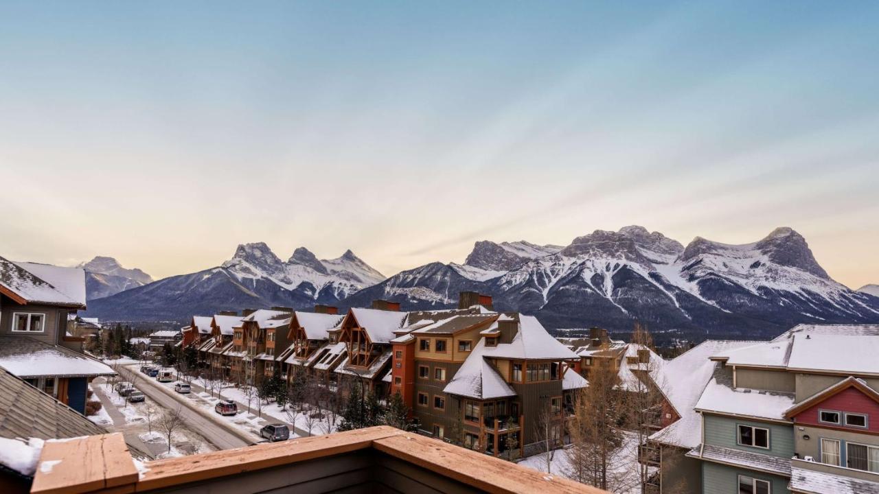 Blackstone Mountain Lodge By Clique Canmore Exteriör bild