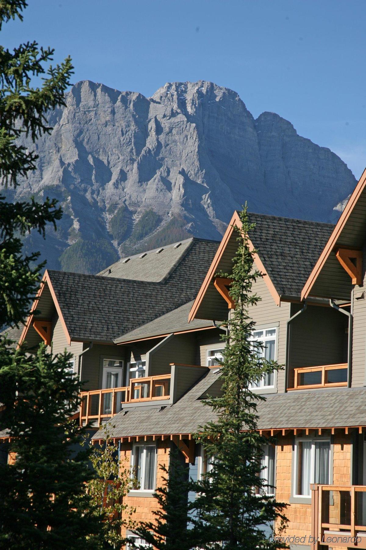 Blackstone Mountain Lodge By Clique Canmore Exteriör bild