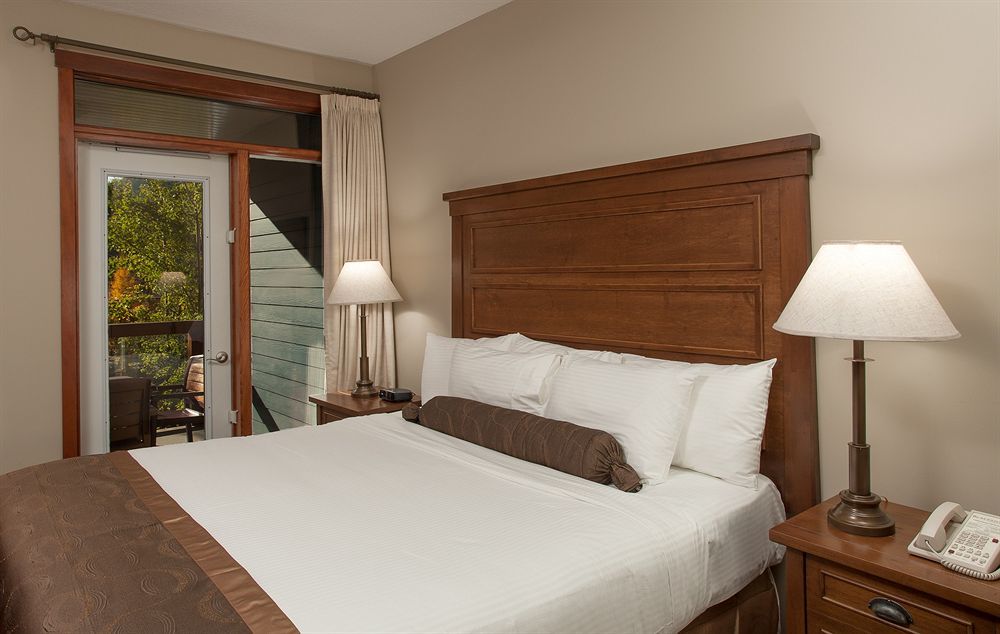 Blackstone Mountain Lodge By Clique Canmore Exteriör bild