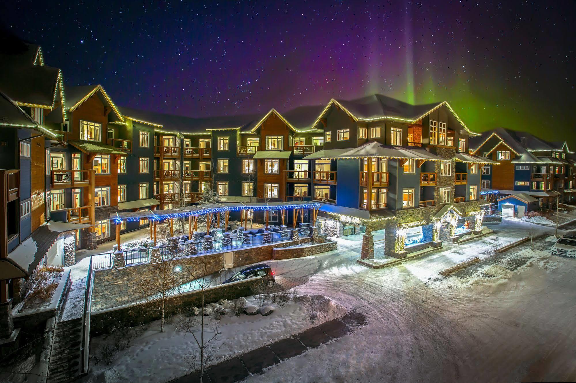 Blackstone Mountain Lodge By Clique Canmore Exteriör bild