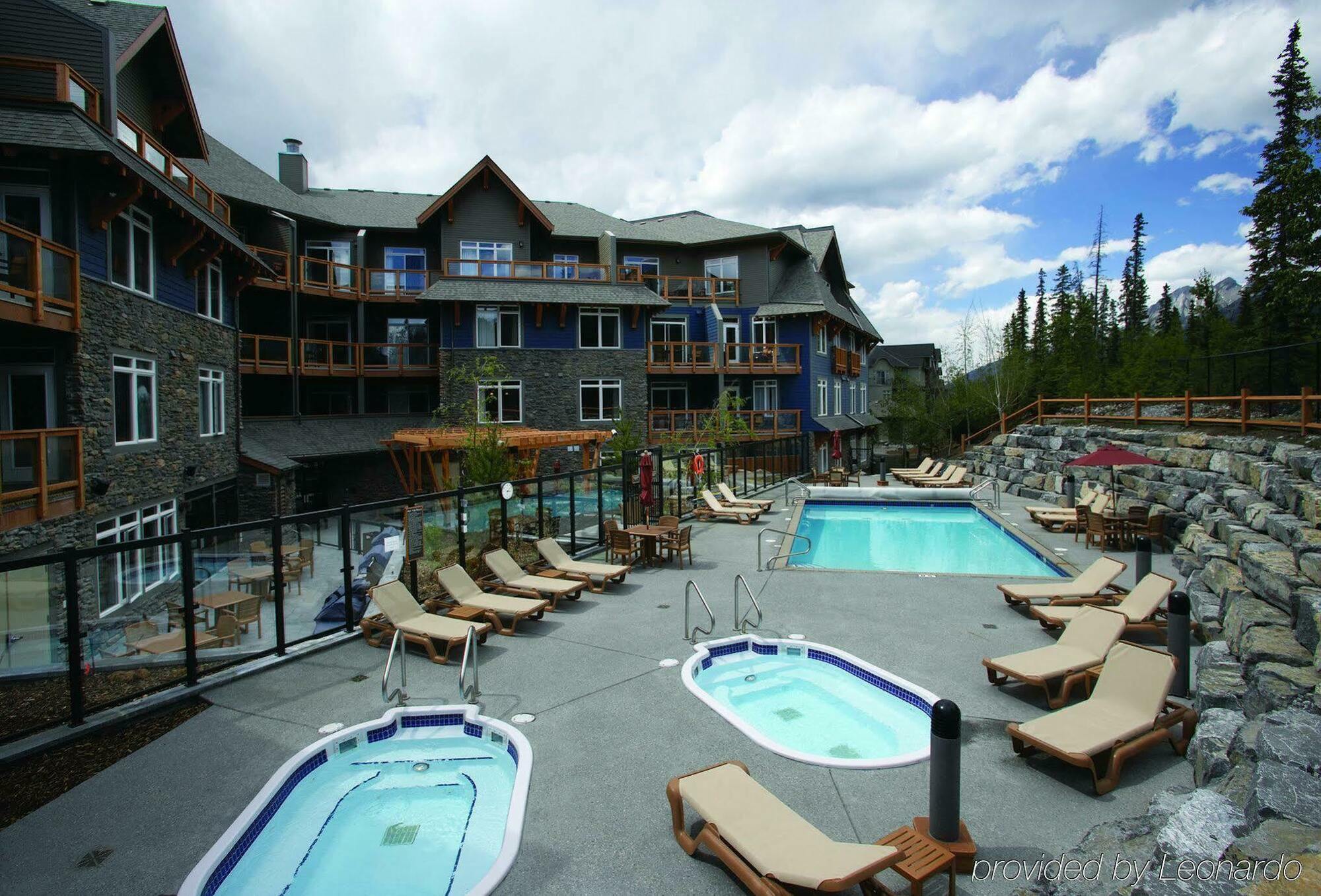 Blackstone Mountain Lodge By Clique Canmore Exteriör bild